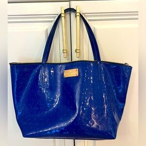 Kate Spade New York Blue Camellia Street Sophie PVC Zipper Tote Bag